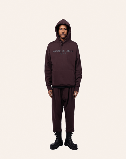 RELAXED FIT STANDARD LOGO HOODIE IN BROWN (1)